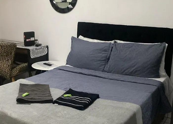quitinete mobiliado para 2 pessoas