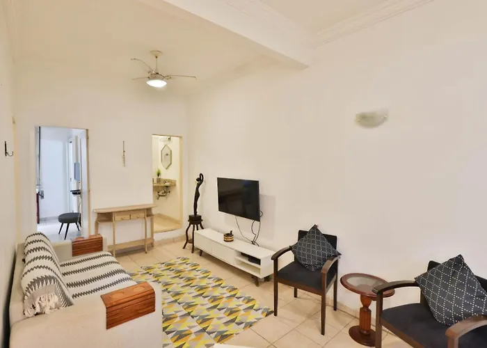 Lindo apartamento 2 Quartos a 50m da praia de Copacabana
