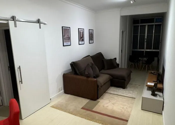 Apartamento aconchegante! 2 quadras da praia e metrô!
