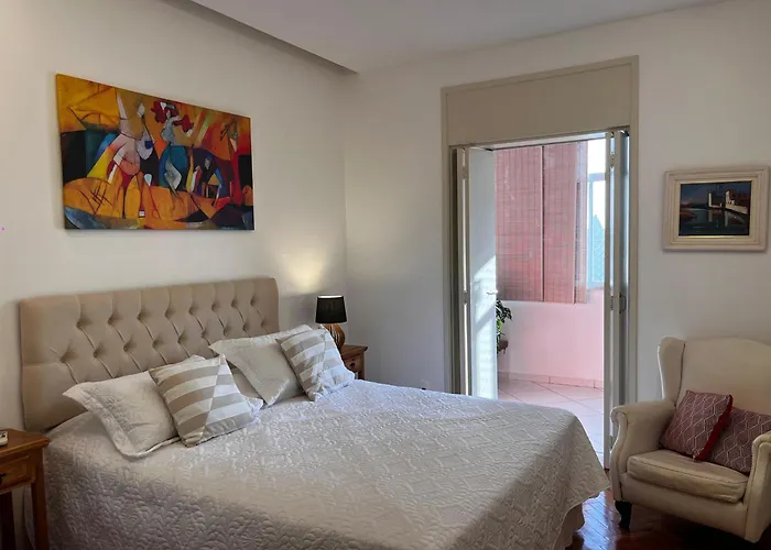 Apartamento SOL -1 quadra da PRAIA IPANEMA