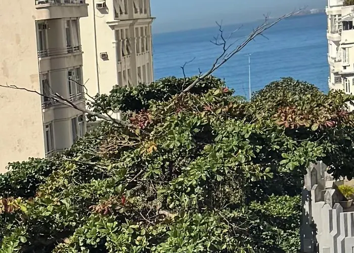Apartamento aconchegante! 2 quadras da praia e metrô!