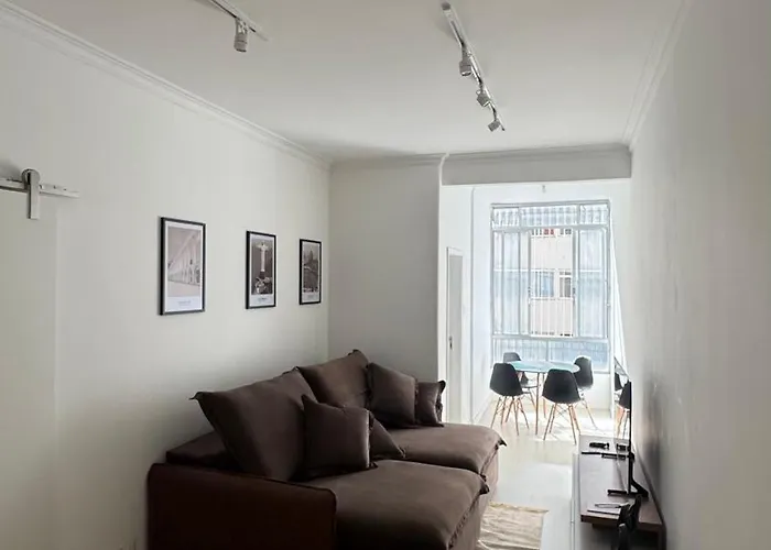 Apartamento aconchegante! 2 quadras da praia e metrô!