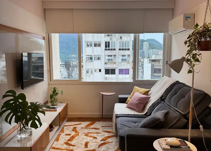 Espaçoso apt 2quartos a Passos da Praia de Ipanema