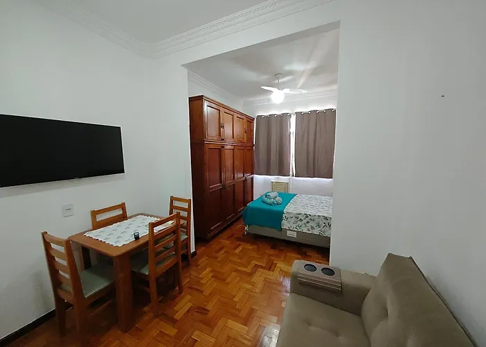 Temporada Copacabana Salu 1