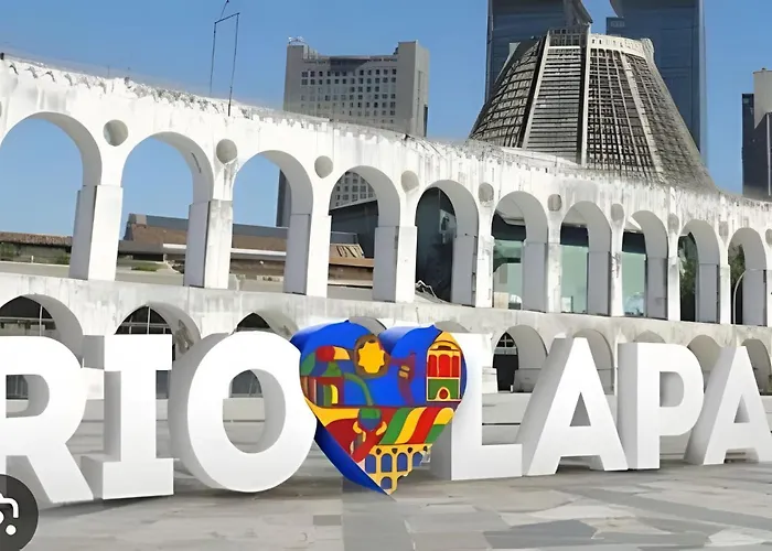 No Coração Lapa, Conforto, Vida Noturna ao lado de Santa Tereza
