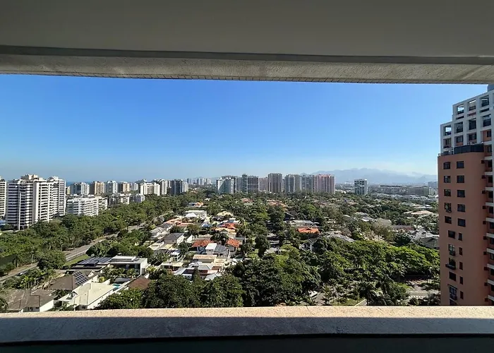Apartamento com Estrutura de Hotel na Barra