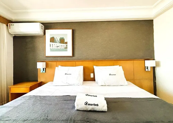 Apartamento com Estrutura de Hotel na Barra