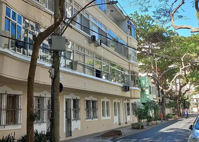 2 quartos Urca Rio de Janeiro