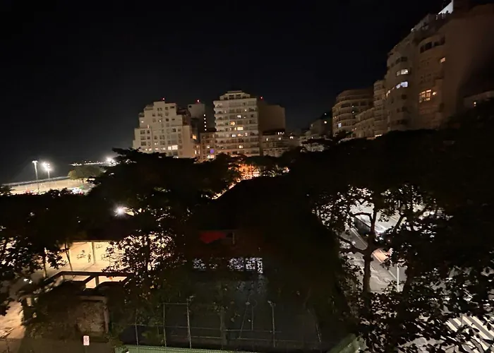 Studio Vista Praia de Copacabana, Pé Na Areia, Ar Condicionado e Wi Fi, Até 4 pessoas
