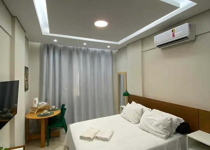 Lindo e luxuoso apto no coração de Copacabana