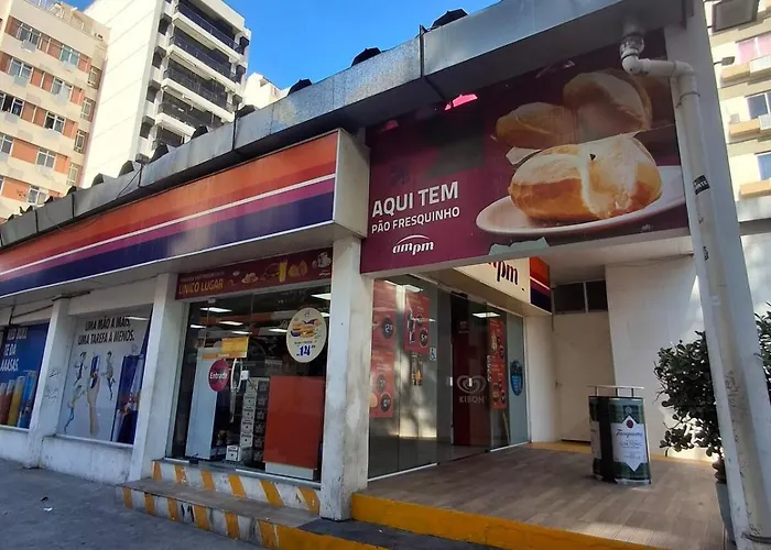 Apê Retrô Perto dos Melhores Pontos Turísticos
