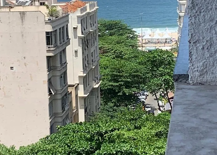 Apartamento 1 quarto com varanda com vista para o mar