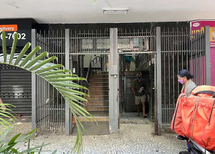Copacabana Best Local, 5 Minutes Walk To Best Beach Spot, Everything Near!