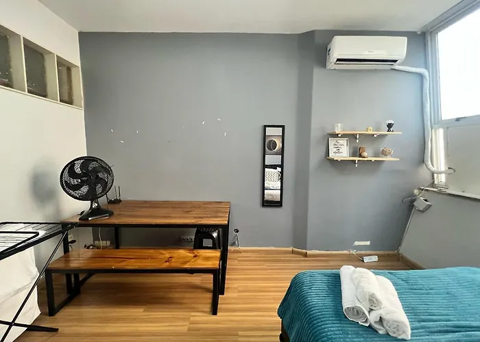 Flat Av Rio Branco 185 Cond Metrô Lapa RJ