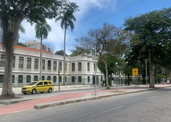 Ape Rio de Janeiro aproximo ao metrô ao bioparque ao Maracanã