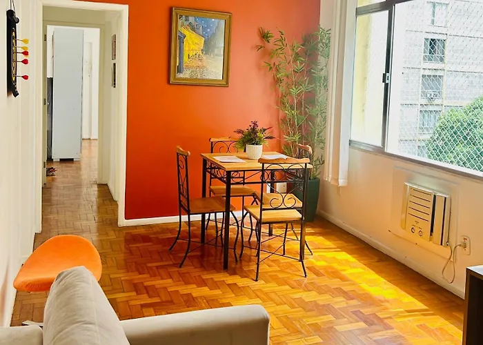 RioSouth Apartments - Quarto e Sala CONFORTO e ESPAÇOSO, Wi-Fi 500 mega, ideal para familias e grupos a 8 mins da Praia de Copacabana