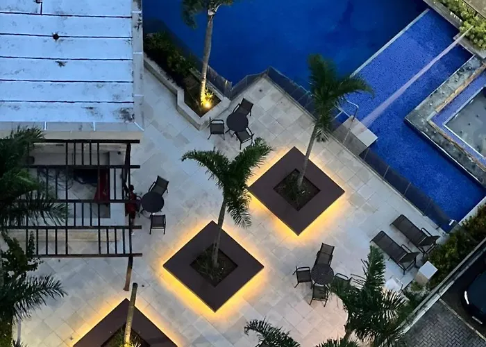 Flat Hotel Samba, 5KM da Praia da Barra, 2km Jeunesse Arena, enfrente ao Projac, 1km do Rio Centro
