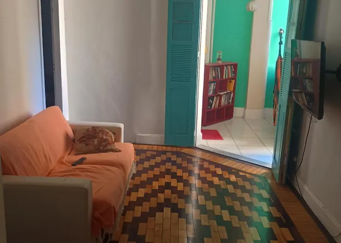 Quarto confortável e arejado