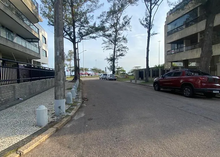 Flat 100 metros da Praia do Recreio