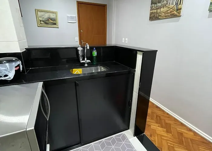 Excellent Renovated Apartment In Catete