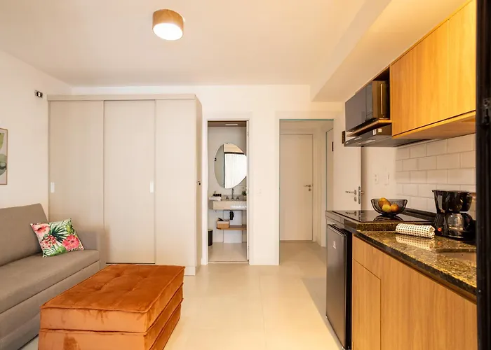 High-End Studios Between Ipanema & Copacabana - Luggage Storage