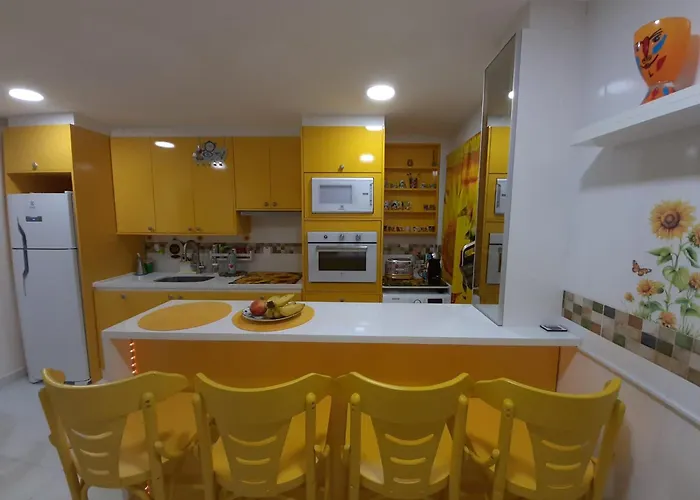 Quarto confortável pertinho da praia