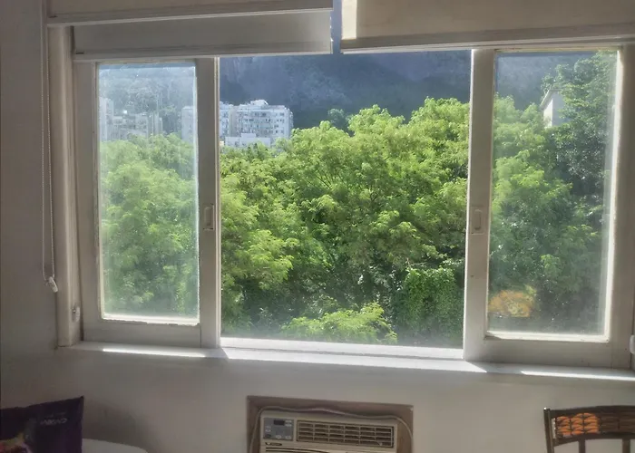 Top 20 - Apartamento em Copacabana perto da praia vista para montanhas