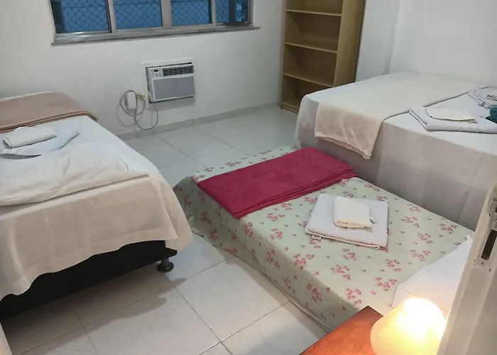 Amplo Apartamento em Copacabana no Posto 5 Até 8 Hóspedes Sem Taxa de Limpeza
