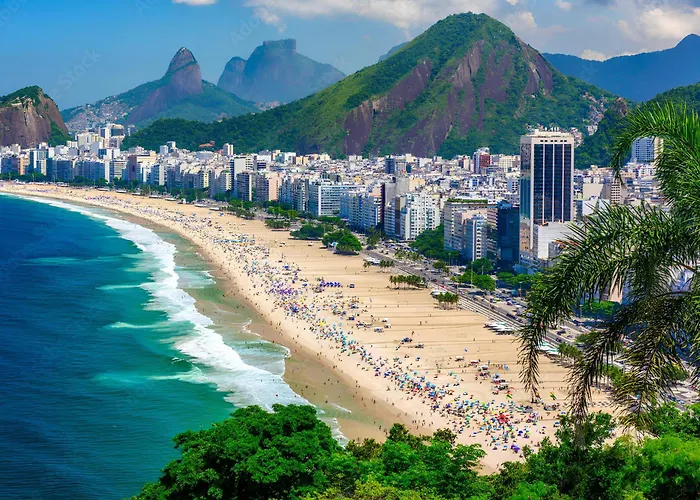 Studio Vista Praia de Copacabana, Pé Na Areia, Ar Condicionado e Wi Fi, Até 4 pessoas