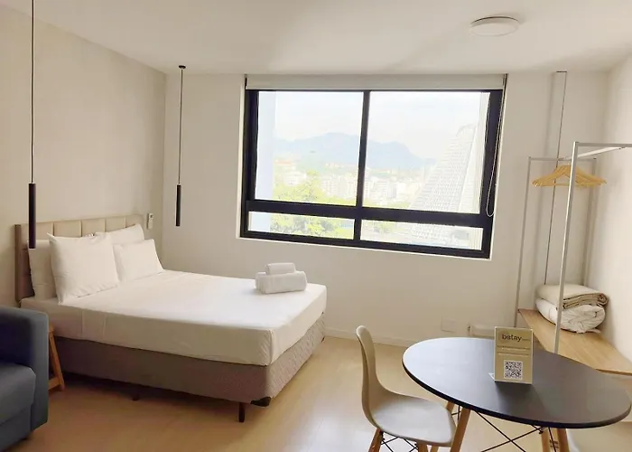 Send Rio Living Bstay