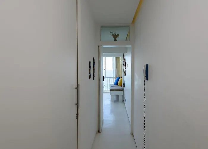 Apartamento Com Vista Mar No Vidigal | V 90/102