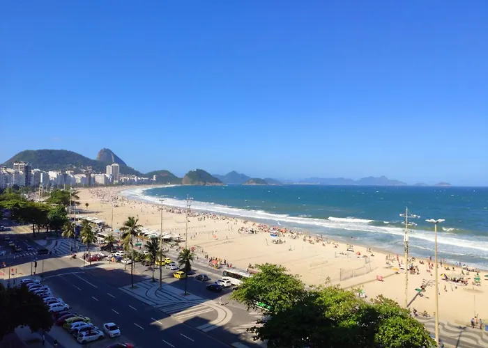 Apto Vista Completa da Praia de Copacabana TC803