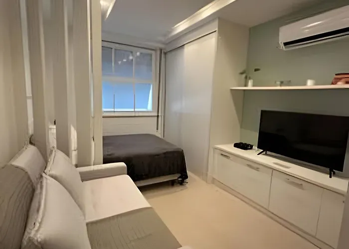Loft em Copacabana a Passos da Praia