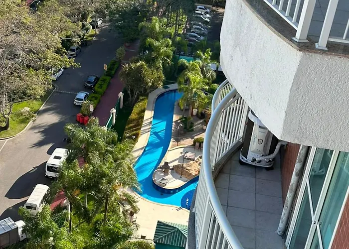 Flat na Barra da Tijuca - Premium - Com Cozinha, Microondas, Estacionamento, Balsa para Praia, Academia, Muito lindo, Confortável e Aconchegante