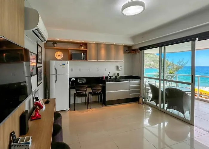 Flat a beira mar no Recreio dos Bandeirantes RJ