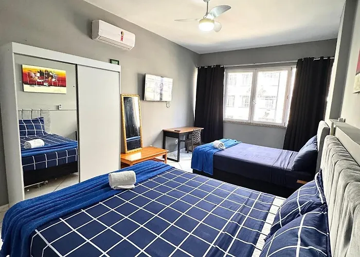 Na Quadra da Praia Posto 5 NSC1137-401