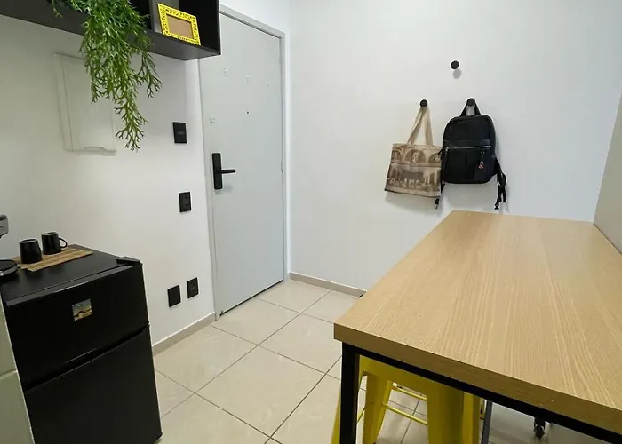 Lapa - Aconchegante quarto e sala