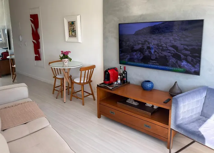 Super Studio com excelente localização, próximo à praia