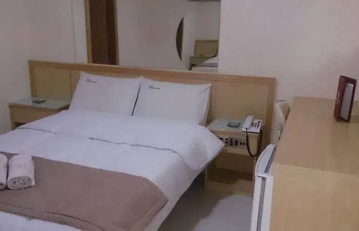 Hotel Gomes Freire (Adults Only)