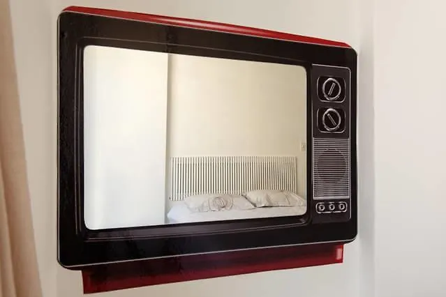 Apt Copacabana quadra da praia 804