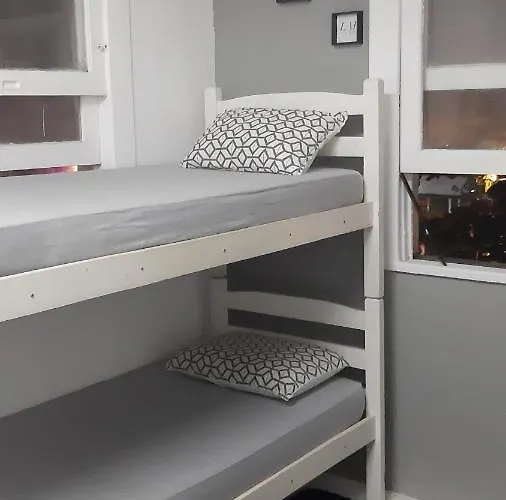 Quarto com suíte para mulheres Rio de Janeiro, Brasil