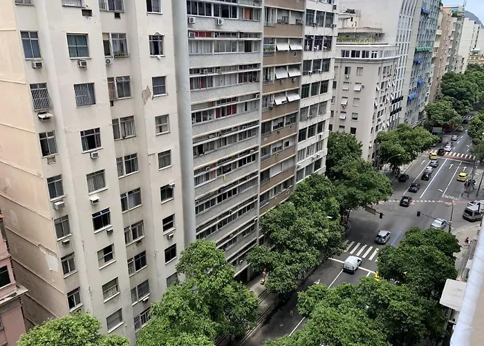 Conforto em Copacabana- 100m da praia - BR1033