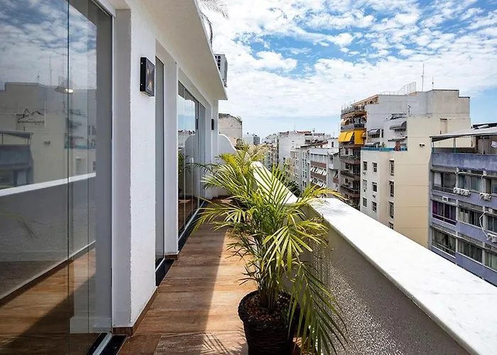Cobertura Alto Luxo com Terraço, BBQ e Piscina - 6 Quartos